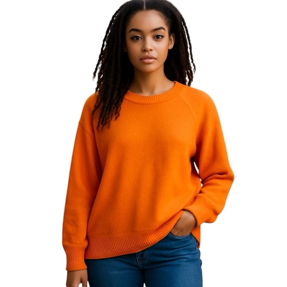 2/$30 Vince Camuto Orange Lightweight Crewneck Sweater – Size Medium - Picture 1 of 8